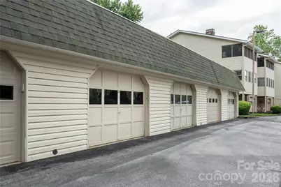 580 Britton Creek Drive, Hendersonville, NC 28791 - Photo 21