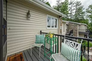 580 Britton Creek Dr, Hendersonville, NC 28791 - Photo 5