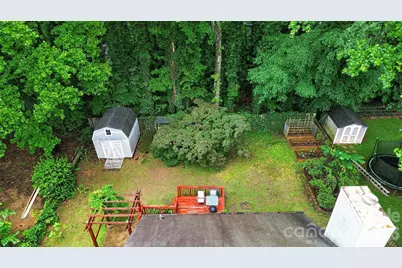 3600 Briarthorne Drive, Charlotte, NC 28269 - Photo 29