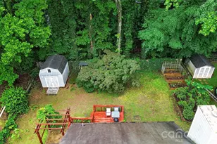 3600 Briarthorne Dr, Charlotte, NC 28269 - Photo 29