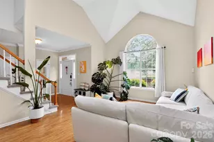 3600 Briarthorne Dr, Charlotte, NC 28269 - Photo 3