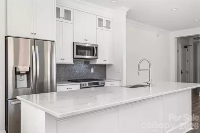 229 N Church Street #100, Charlotte, NC 28202 - Photo 31
