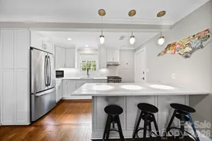 241 Wakefield Dr, Charlotte, NC 28209 - Photo 5