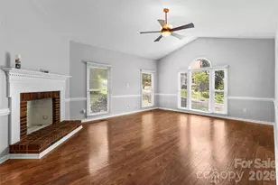 2001 Colony Hill Dr, Charlotte, NC 28214 - Photo 3