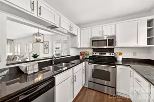 2715 Selwyn Ave, Charlotte, NC 28209 - Photo 7