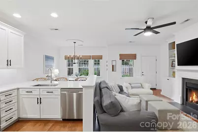 4613 Dabney Vigor Drive, Charlotte, NC 28209 - Photo 9