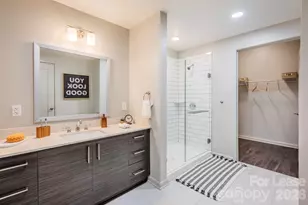 401 S Graham St, Charlotte, NC 28202 - Photo 21