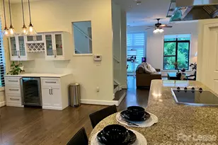 663 E 10th St, Charlotte, NC 28202 - Photo 11