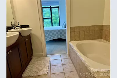 663 E 10th Street, Charlotte, NC 28202 - Photo 19