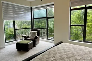 663 E 10th St, Charlotte, NC 28202 - Photo 15