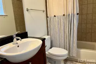 663 E 10th St, Charlotte, NC 28202 - Photo 21