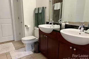 663 E 10th St, Charlotte, NC 28202 - Photo 17