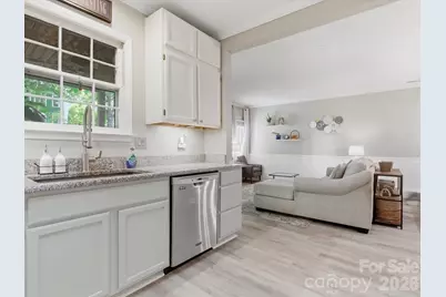 3304 Selwyn Farms Lane #3, Charlotte, NC 28209 - Photo 13