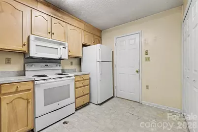 808 Floyd Lane, Gastonia, NC 28052 - Photo 9