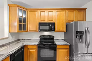 333 Westbend Dr, Charlotte, NC 28262 - Photo 19