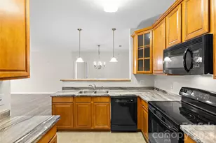 333 Westbend Dr, Charlotte, NC 28262 - Photo 21