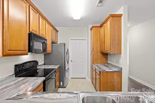 333 Westbend Dr, Charlotte, NC 28262 - Photo 23