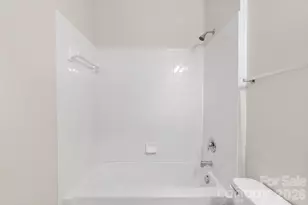 333 Westbend Dr, Charlotte, NC 28262 - Photo 13