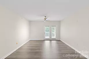 333 Westbend Dr, Charlotte, NC 28262 - Photo 27