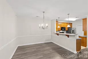 333 Westbend Dr, Charlotte, NC 28262 - Photo 25