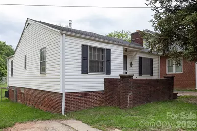 312 S Race Street, Statesville, NC 28677 - Photo 1