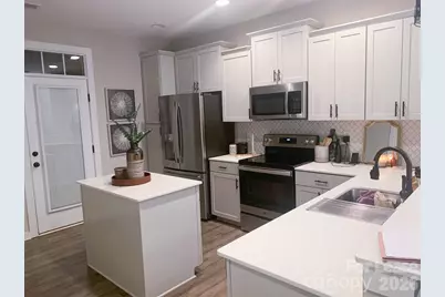 9428 Kings Parade Boulevard, Charlotte, NC 28273 - Photo 3