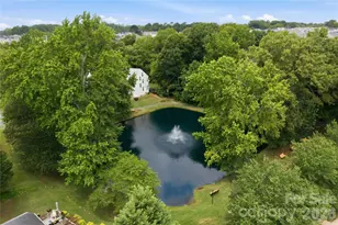 10010 Spring Park Dr, Charlotte, NC 28269 - Photo 7