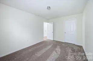 7143 Wandering Creek Dr, Charlotte, NC 28216 - Photo 33