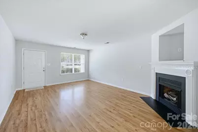 7143 Wandering Creek Drive, Charlotte, NC 28216 - Photo 9