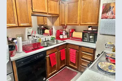 6042 Crape Myrtle Lane, Charlotte, NC 28216 - Photo 5