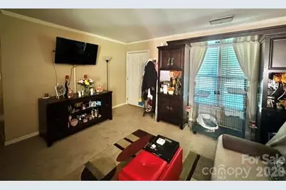 6042 Crape Myrtle Lane, Charlotte, NC 28216 - Photo 3