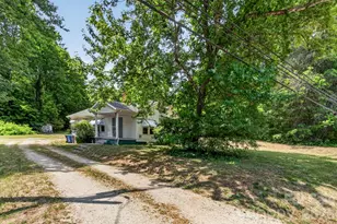 540 W Park Ave, Mooresville, NC 28115 - Photo 1