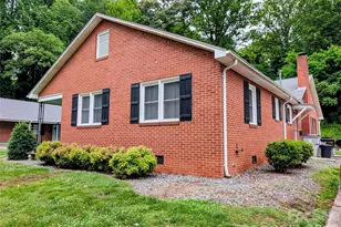 1014 SW Wright Street SW, Lenoir, NC 28645 - Photo 1