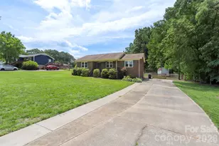 2201 Bow Brk Trl, Indian Trail, NC 28104 - Photo 5