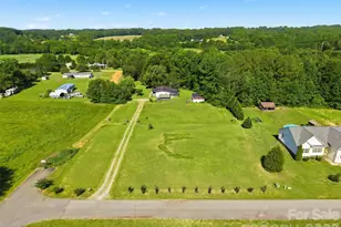 1604 Sugarfarm Rd, Catawba, NC 28609 - Photo 1