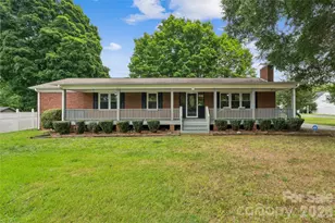 615 W 5th St, Landis, NC 28088 - Photo 1