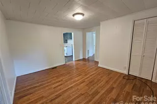1641 Berkley St SW, Lenoir, NC 28645 - Photo 9