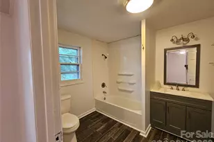 1641 Berkley St SW, Lenoir, NC 28645 - Photo 11