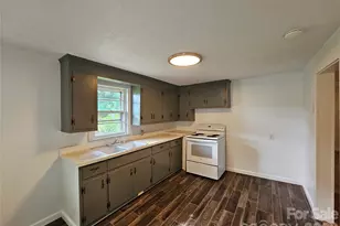 1641 Berkley St SW, Lenoir, NC 28645 - Photo 13