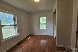 1641 Berkley St SW, Lenoir, NC 28645 - Photo 7
