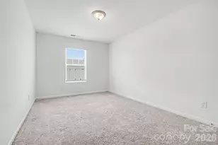 4035 Lawnview Dr, Charlotte, NC 28269 - Photo 21