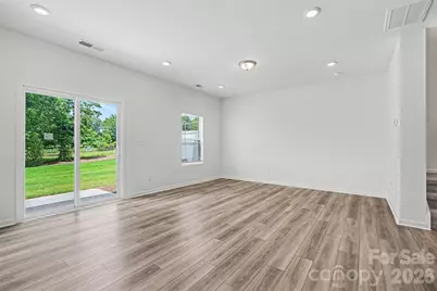 4035 Lawnview Drive, Charlotte, NC 28269 - Photo 13