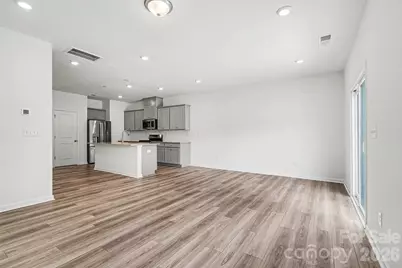 4035 Lawnview Drive, Charlotte, NC 28269 - Photo 5