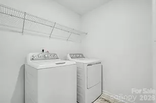 4035 Lawnview Dr, Charlotte, NC 28269 - Photo 25