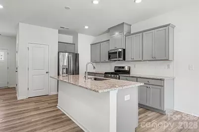 4035 Lawnview Drive, Charlotte, NC 28269 - Photo 11