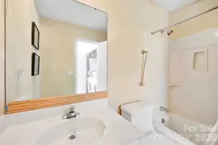 7130 Stonington Ln, Charlotte, NC 28227 - Photo 13