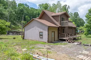 3206 Fork Mountain Rd, Bakersville, NC 28705 - Photo 17
