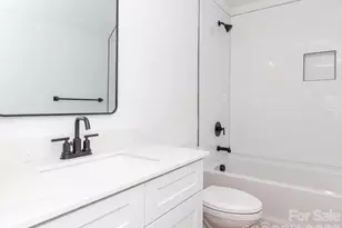 2501 Elon St, Charlotte, NC 28208 - Photo 35