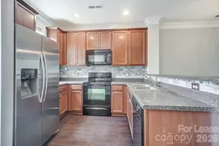 9519 Longstone Ln, Charlotte, NC 28277 - Photo 5