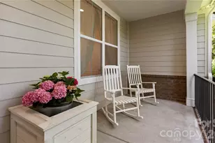 12835 Elkhorn Dr, Charlotte, NC 28278 - Photo 3